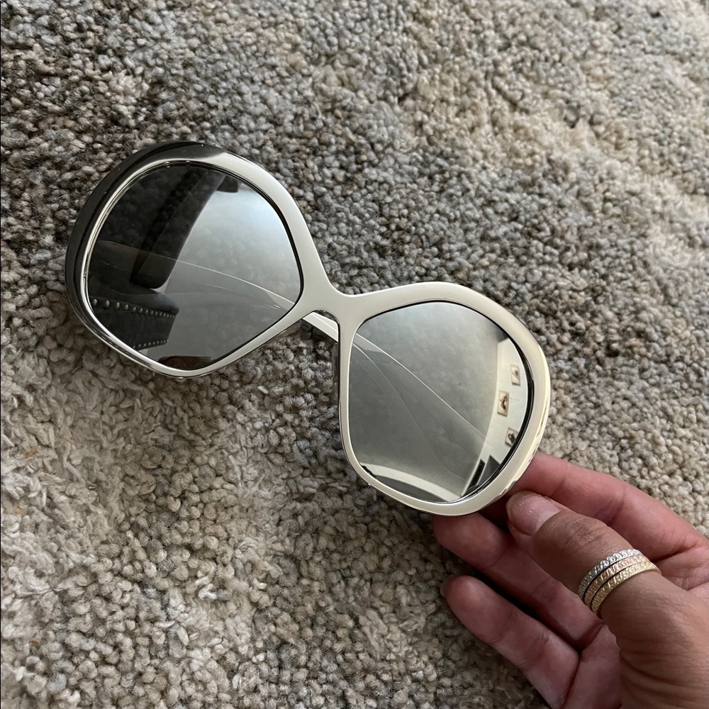 DOLCE & GABBANA SILVER SUNGLASSES NEW!